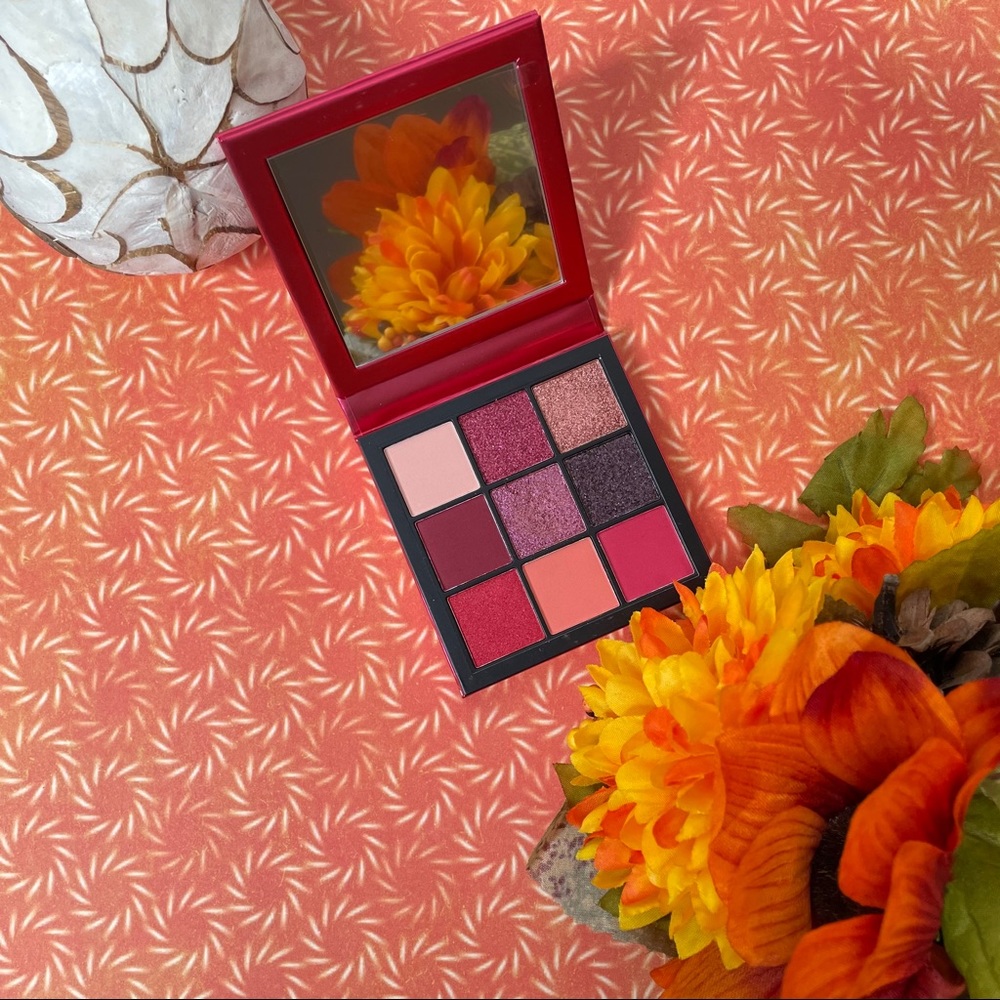 New *Huda Beauty* RUBY OBSESSIONS